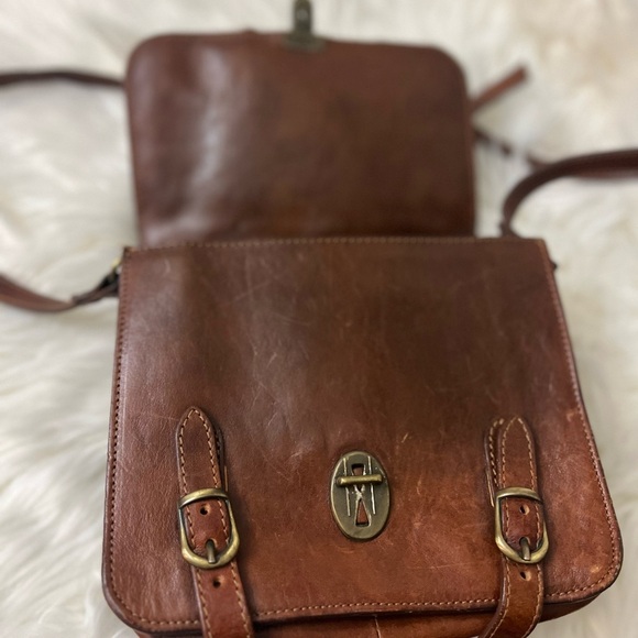 Vintage Elegant Brown Leather Messenger Bag. Genuine leather made in Italy - Picture 5 of 12